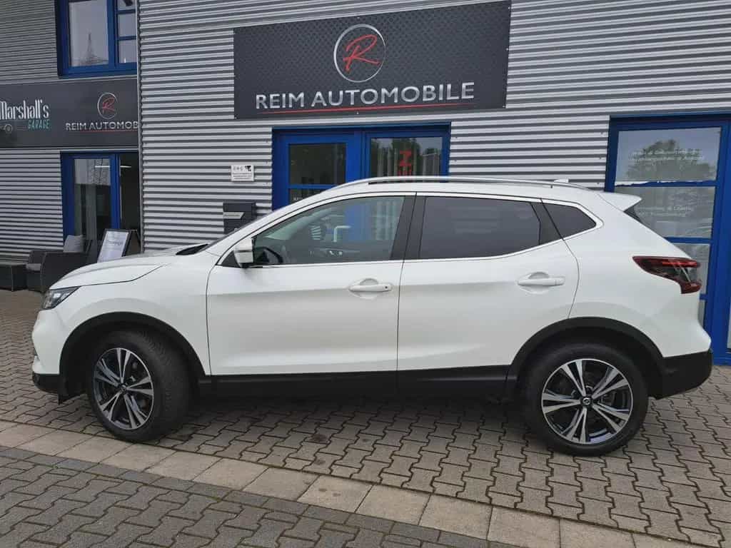 Nissan Qashqai 1,6 DIG-T *SHZ*NAVI*360 GRAD KAMERA*BLUE 05/2018-photo-0