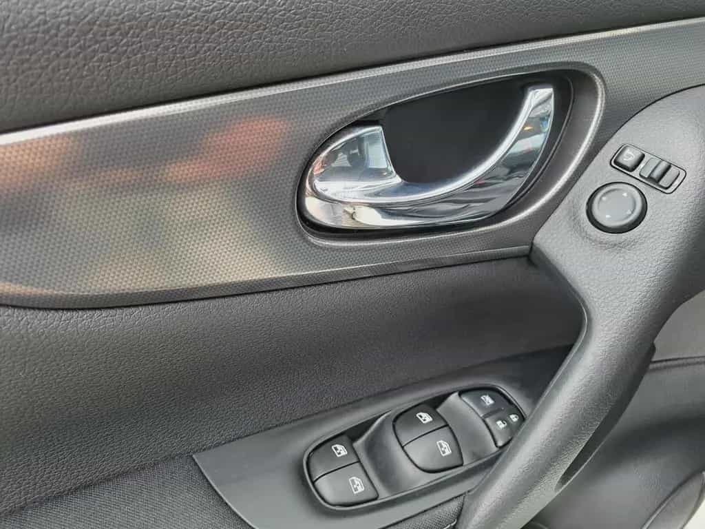Nissan Qashqai 1,6 DIG-T *SHZ*NAVI*360 GRAD KAMERA*BLUE 05/2018-photo-17