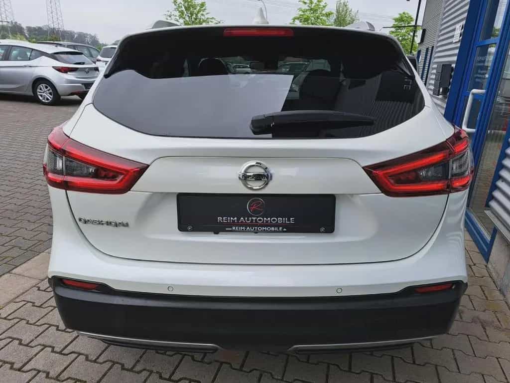 Nissan Qashqai 1,6 DIG-T *SHZ*NAVI*360 GRAD KAMERA*BLUE 05/2018-photo-2