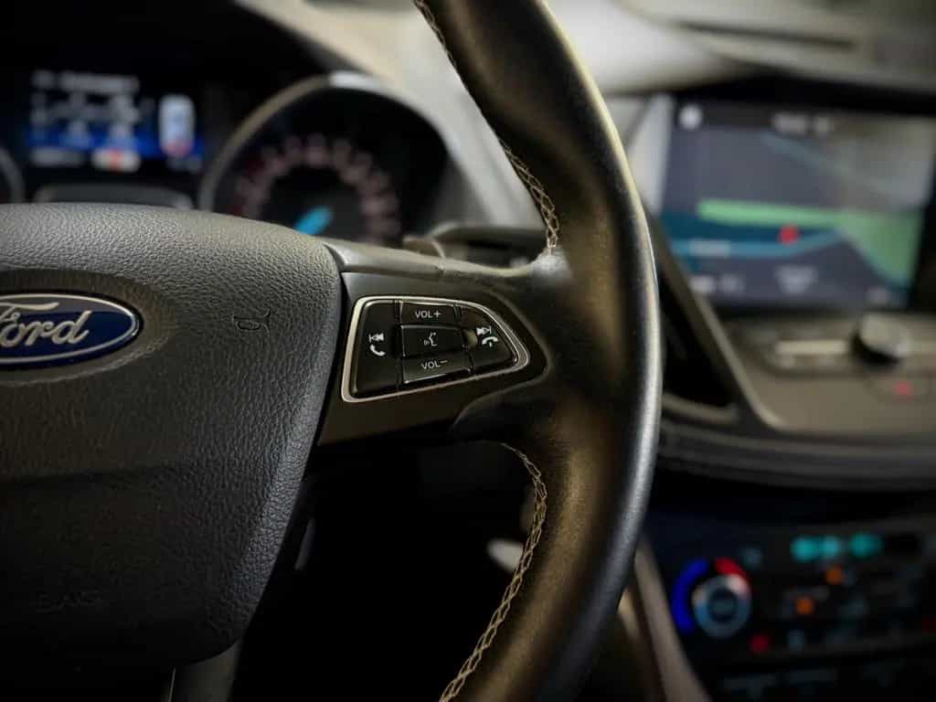 Ford Kuga 4X4 Vignale|AUTOMATIK|NAVI|LEDER|XENON|SONY 02/2018-photo-18