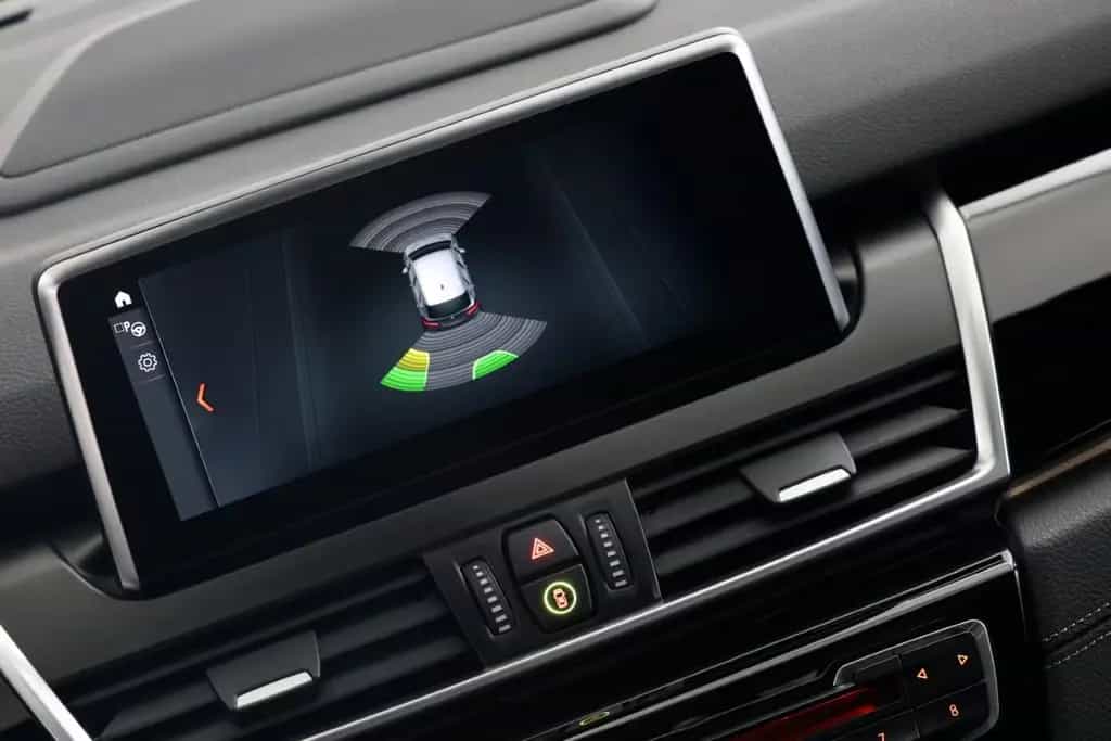 BMW 2 Series 218i Active Tourer Sport Line LED PANO HUD 17" 02/2019-photo-17