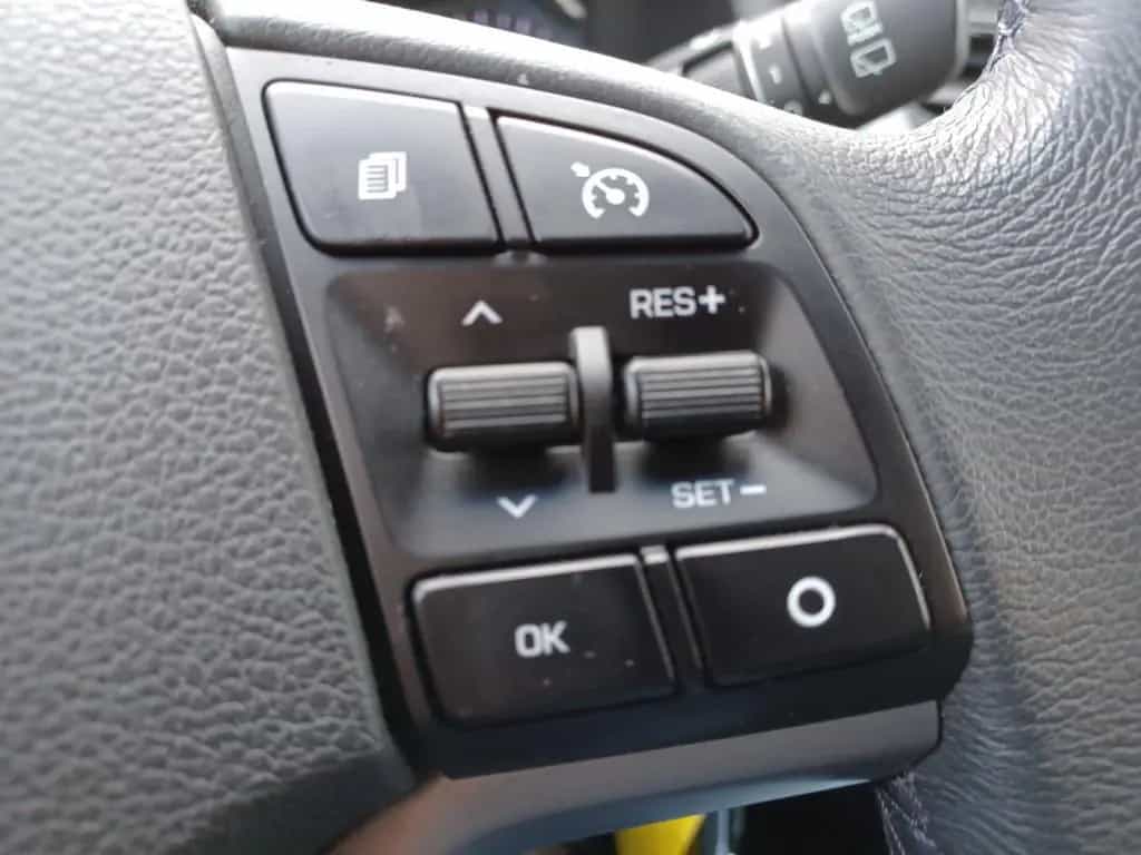 Hyundai TUCSON Lederpolster PDC SHZ LEDER KAMERA NAVI 06/2016-photo-23