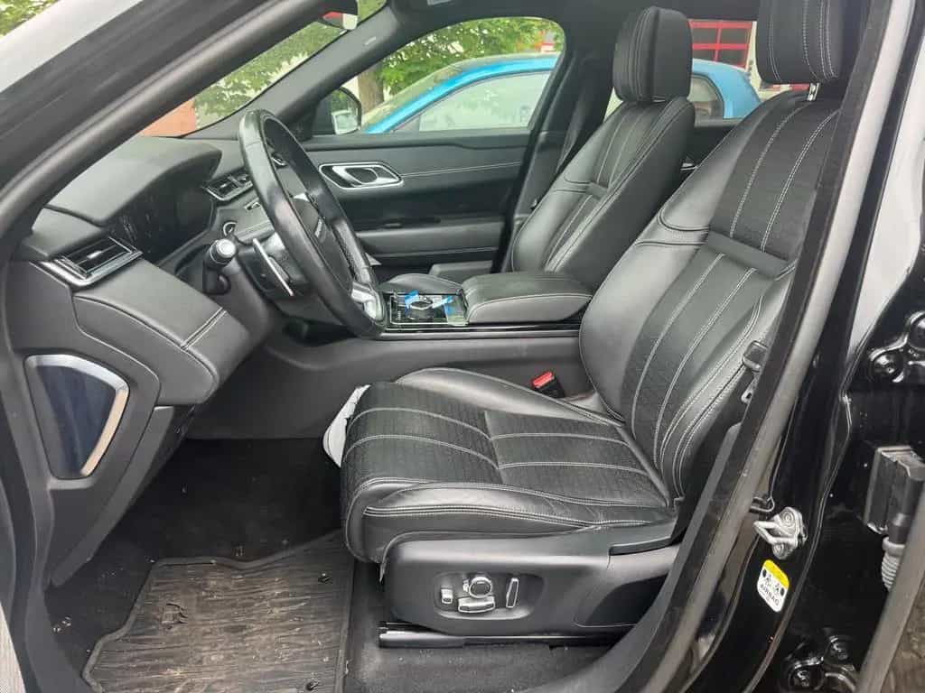Land Rover Range Rover Rover Velar R-Dynamic HSE 300D PANO LUFT 08/2018-photo-12