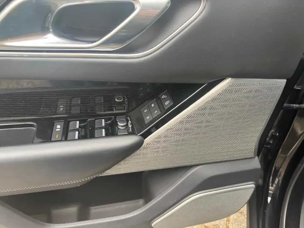 Land Rover Range Rover Rover Velar R-Dynamic HSE 300D PANO LUFT 08/2018-photo-13