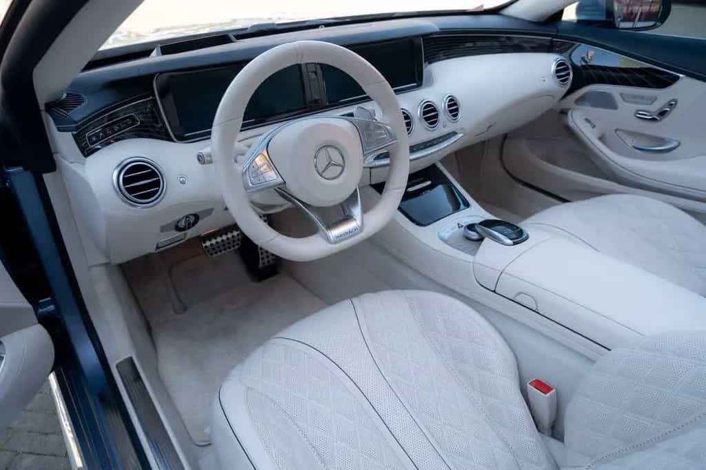 Maybach S650 Cabrio 08/2018-photo-17