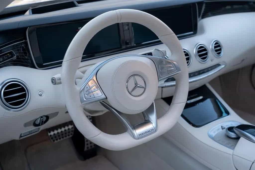 Maybach S650 Cabrio 08/2018-photo-19