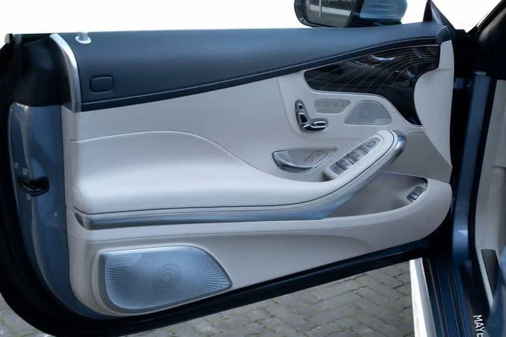Maybach S650 Cabrio 08/2018-photo-31