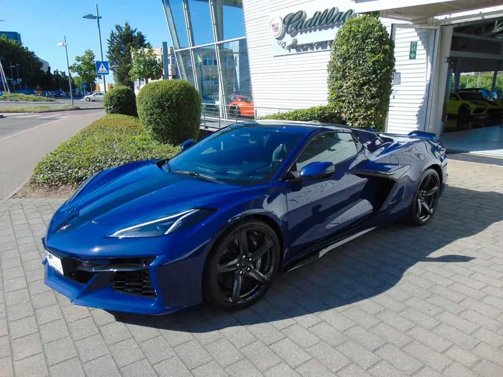 Corvette C8 E-Ray 3LZ Europamodell Front Lift Carbonfelge 07/2025-photo-1