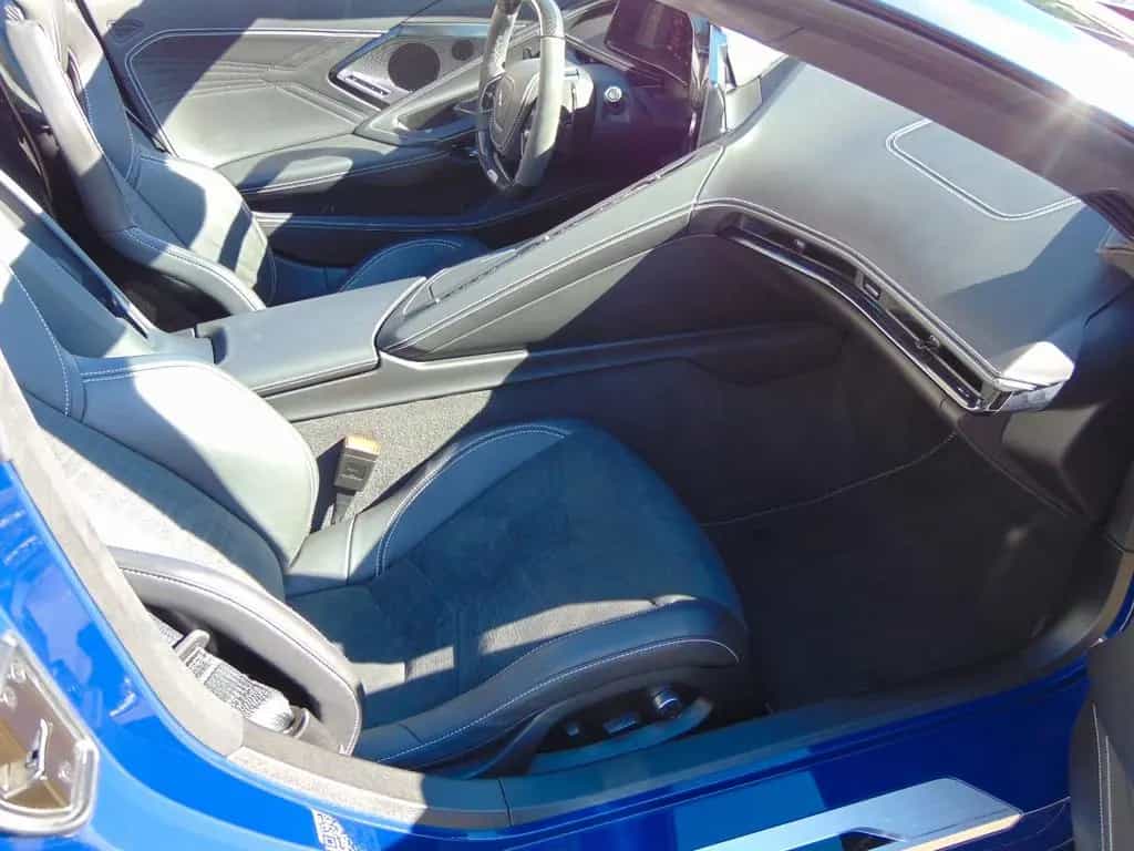 Corvette C8 E-Ray 3LZ Europamodell Front Lift Carbonfelge 07/2025-photo-10