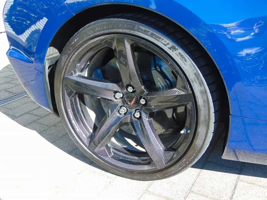 Corvette C8 E-Ray 3LZ Europamodell Front Lift Carbonfelge 07/2025-photo-14
