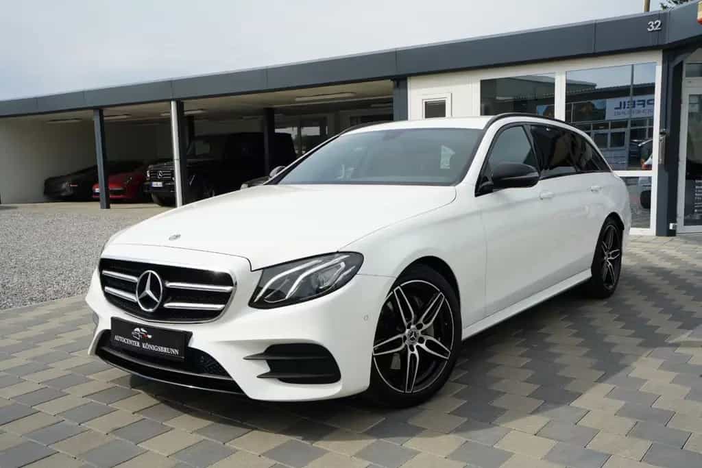 Mercedes-Benz E 200 T*2.Hand*AMG Night Paket*Kamera*MBUX*SHZ* 12/2017-photo-0