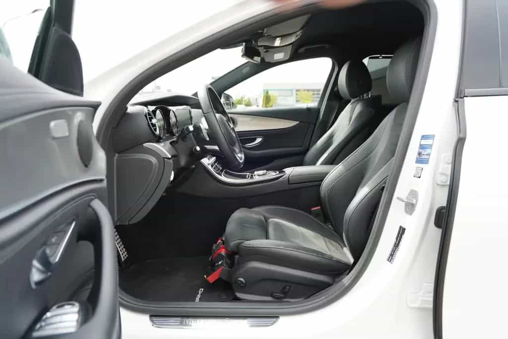 Mercedes-Benz E 200 T*2.Hand*AMG Night Paket*Kamera*MBUX*SHZ* 12/2017-photo-12