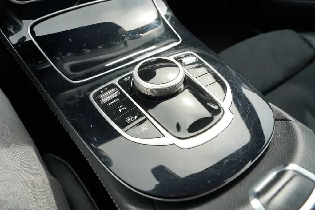 Mercedes-Benz E 200 T*2.Hand*AMG Night Paket*Kamera*MBUX*SHZ* 12/2017-photo-15
