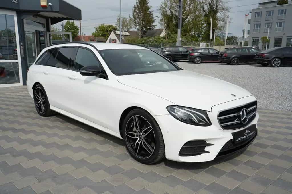 Mercedes-Benz E 200 T*2.Hand*AMG Night Paket*Kamera*MBUX*SHZ* 12/2017-photo-2