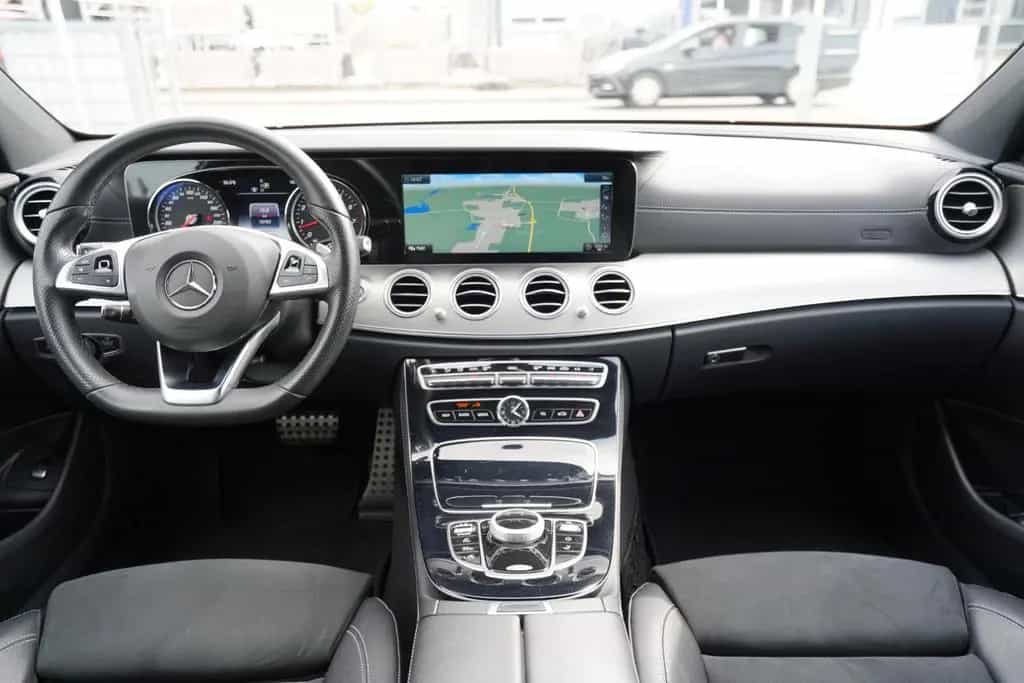 Mercedes-Benz E 200 T*2.Hand*AMG Night Paket*Kamera*MBUX*SHZ* 12/2017-photo-29