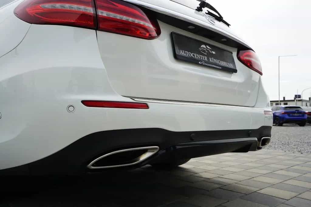 Mercedes-Benz E 200 T*2.Hand*AMG Night Paket*Kamera*MBUX*SHZ* 12/2017-photo-35