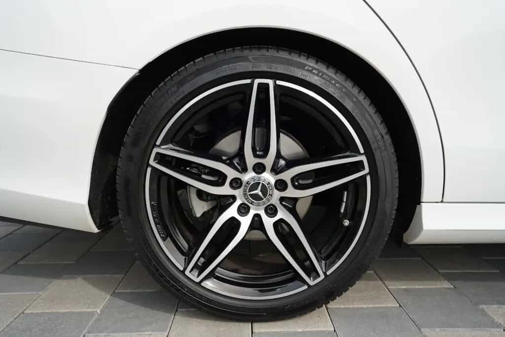 Mercedes-Benz E 200 T*2.Hand*AMG Night Paket*Kamera*MBUX*SHZ* 12/2017-photo-38