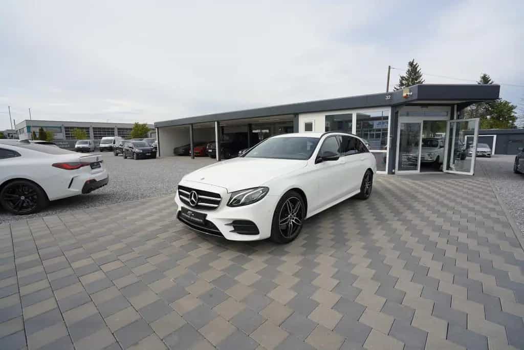 Mercedes-Benz E 200 T*2.Hand*AMG Night Paket*Kamera*MBUX*SHZ* 12/2017-photo-48