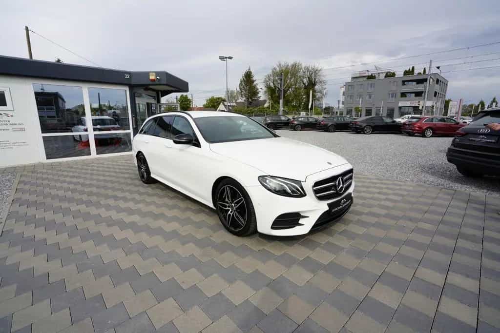 Mercedes-Benz E 200 T*2.Hand*AMG Night Paket*Kamera*MBUX*SHZ* 12/2017-photo-49