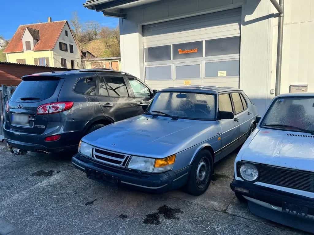 Saab 900 900 07/1988-photo-0