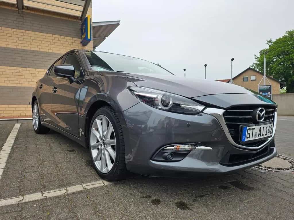 Mazda 3 2.0 SKYACTIV-G 120 Sports-Line Auto Sports... 04/2018-photo-1