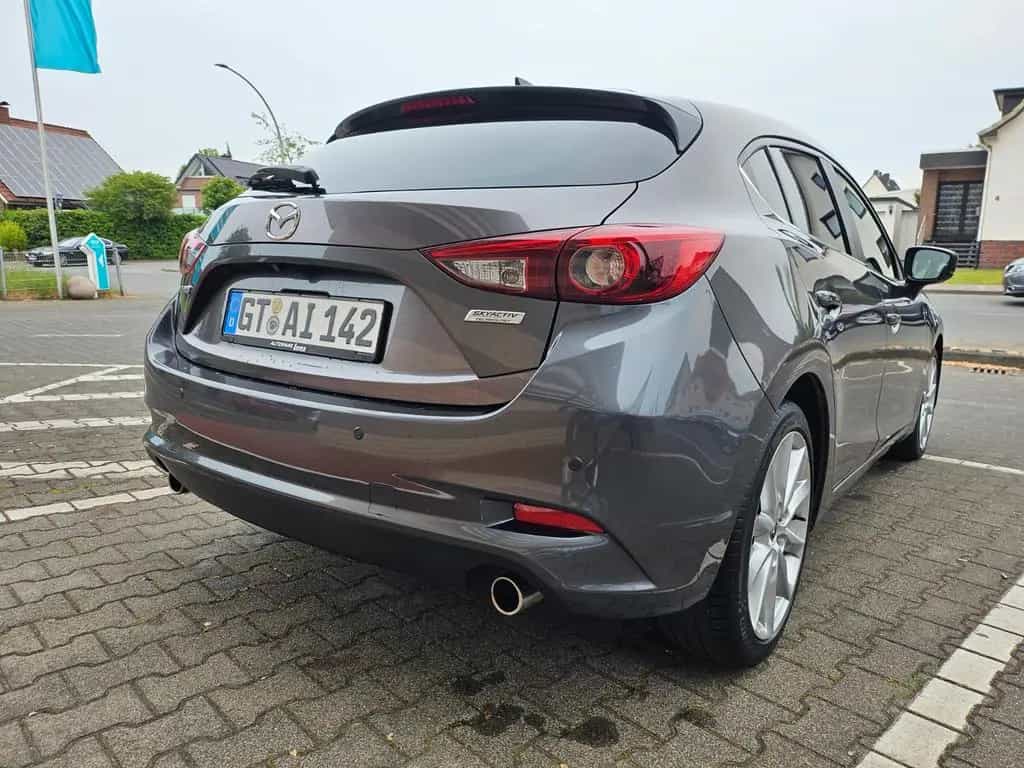 Mazda 3 2.0 SKYACTIV-G 120 Sports-Line Auto Sports... 04/2018-photo-3