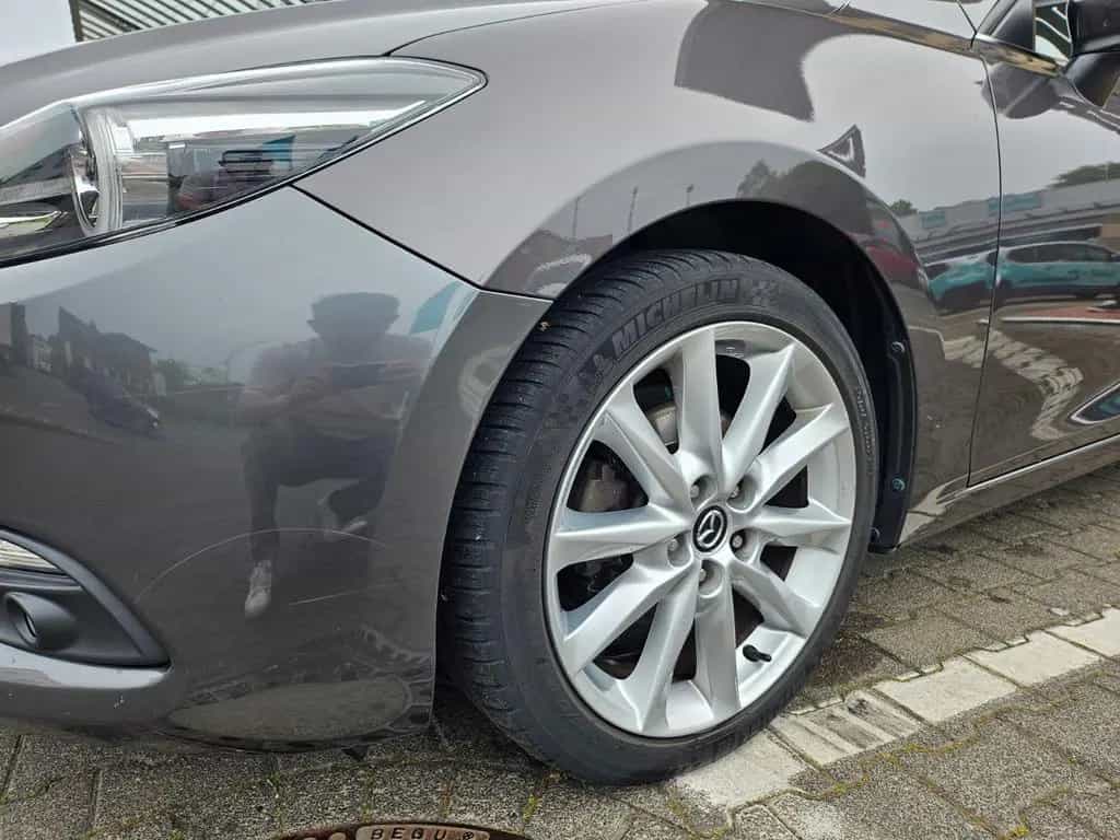 Mazda 3 2.0 SKYACTIV-G 120 Sports-Line Auto Sports... 04/2018-photo-6