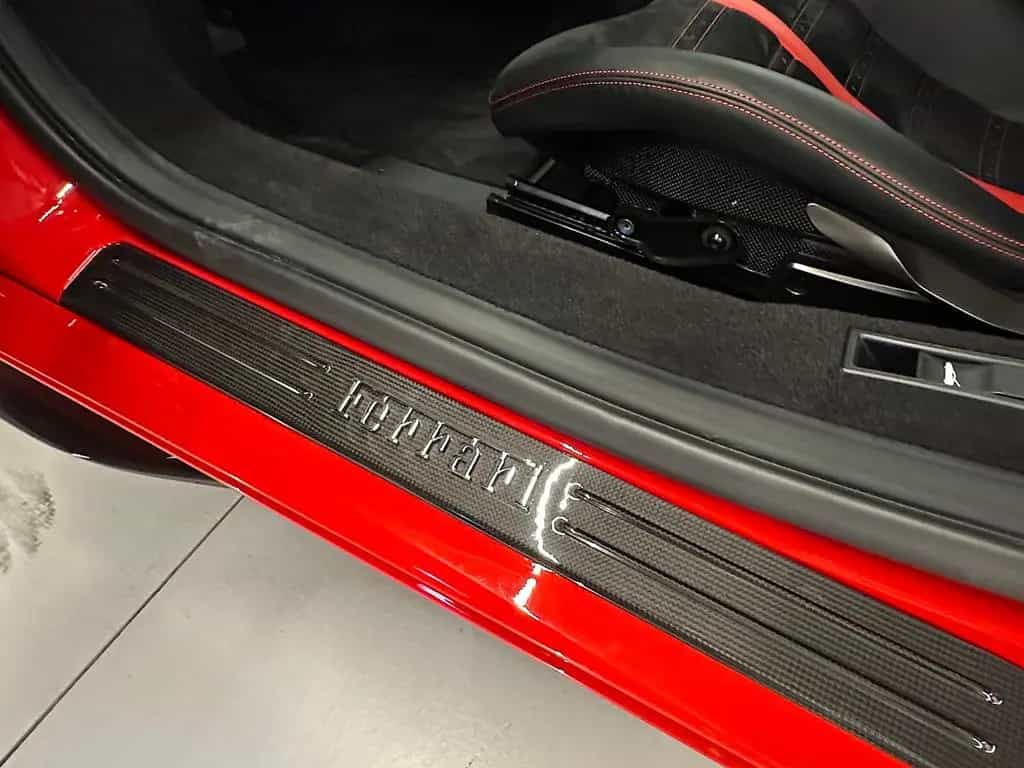 Ferrari F8 Tributo "Only 4.000 Km" FULL CARBON !!! 03/2023-photo-15