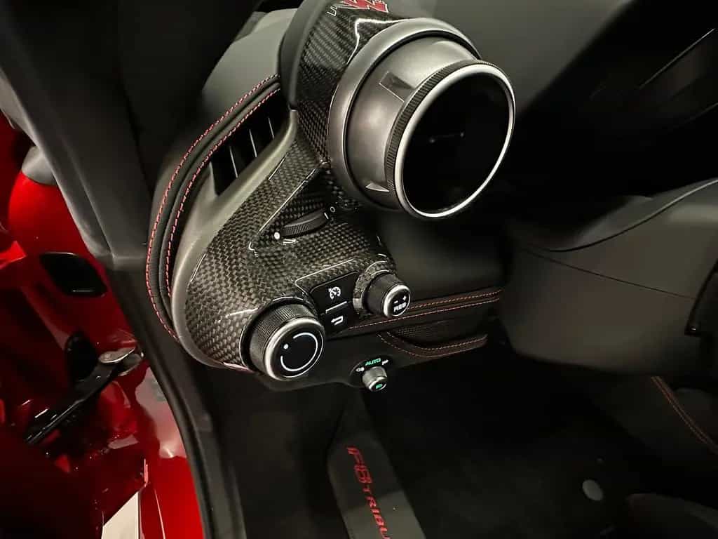Ferrari F8 Tributo "Only 4.000 Km" FULL CARBON !!! 03/2023-photo-17