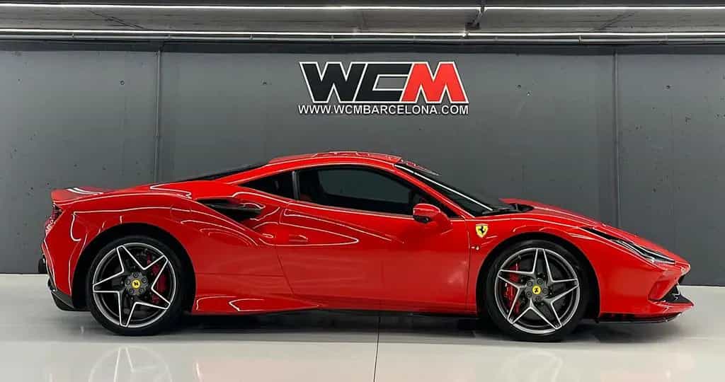 Ferrari F8 Tributo "Only 4.000 Km" FULL CARBON !!! 03/2023-photo-1