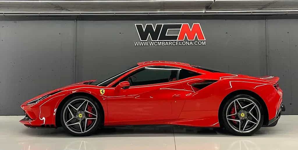 Ferrari F8 Tributo "Only 4.000 Km" FULL CARBON !!! 03/2023-photo-2