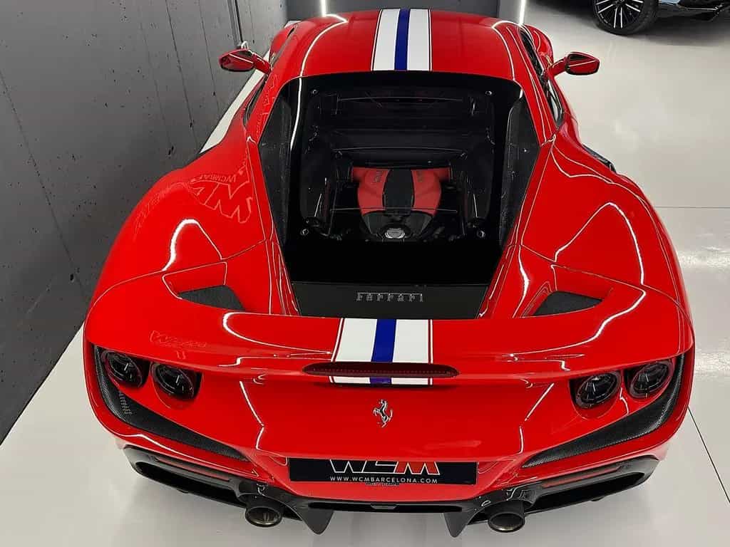 Ferrari F8 Tributo "Only 4.000 Km" FULL CARBON !!! 03/2023-photo-42