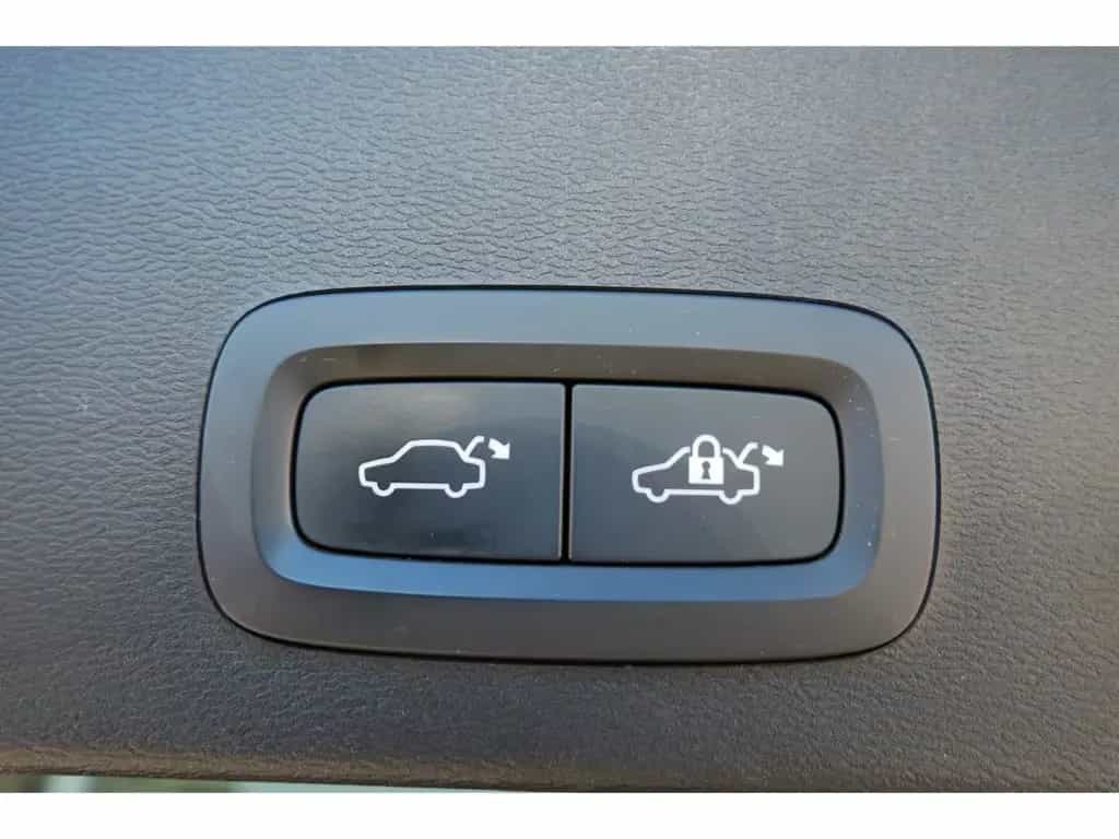 Volvo XC40 Momentum Pro 2WD T3 LED+Navi+Kamera+PDC+18' 09/2021-photo-21
