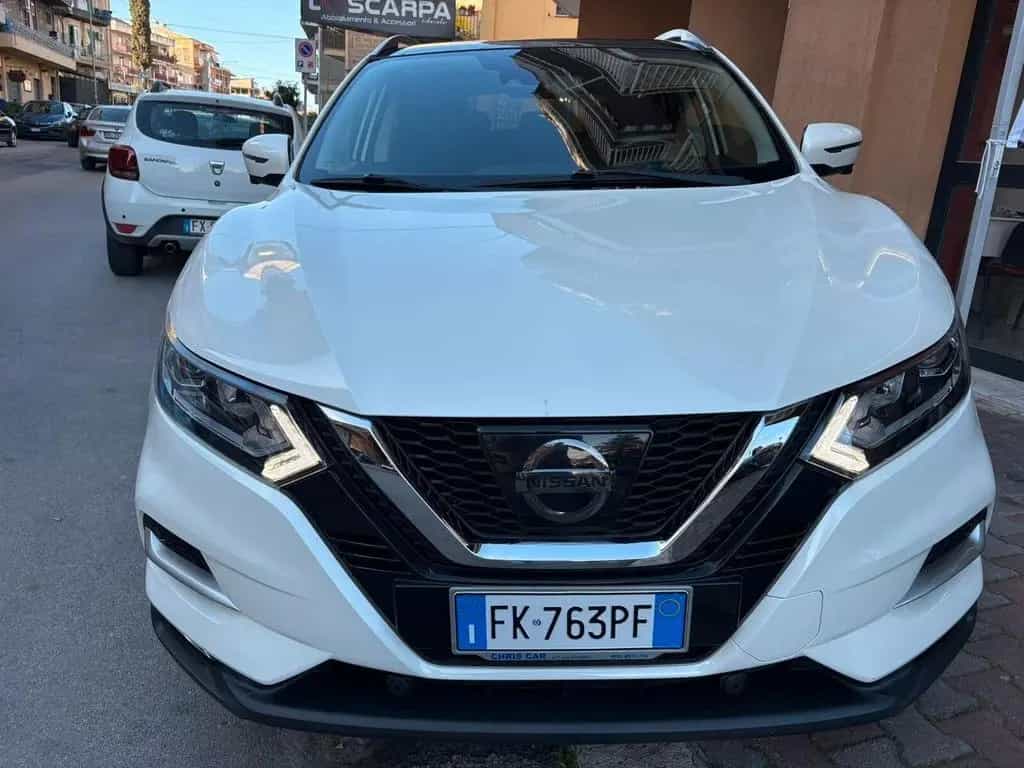 Nissan Qashqai 1.5 dCi N-Connecta + TETTO 10/2017-photo-1