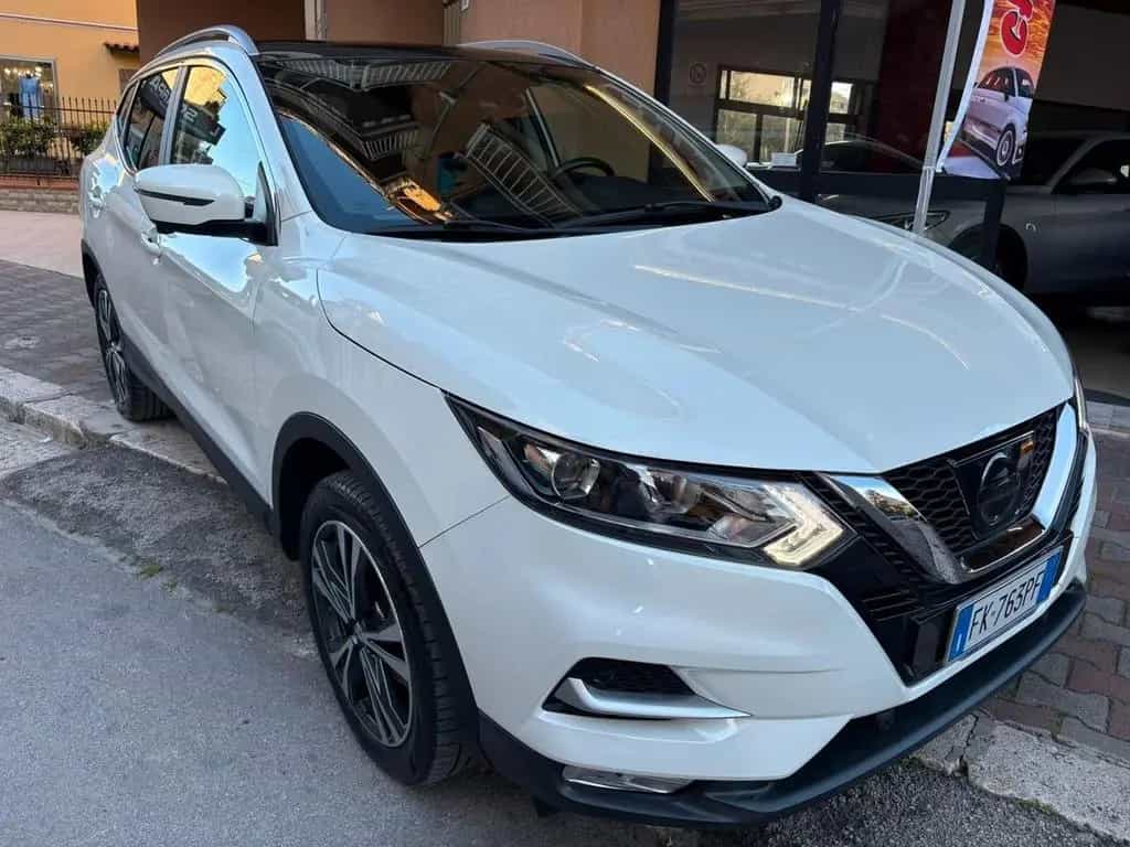 Nissan Qashqai 1.5 dCi N-Connecta + TETTO 10/2017-photo-2