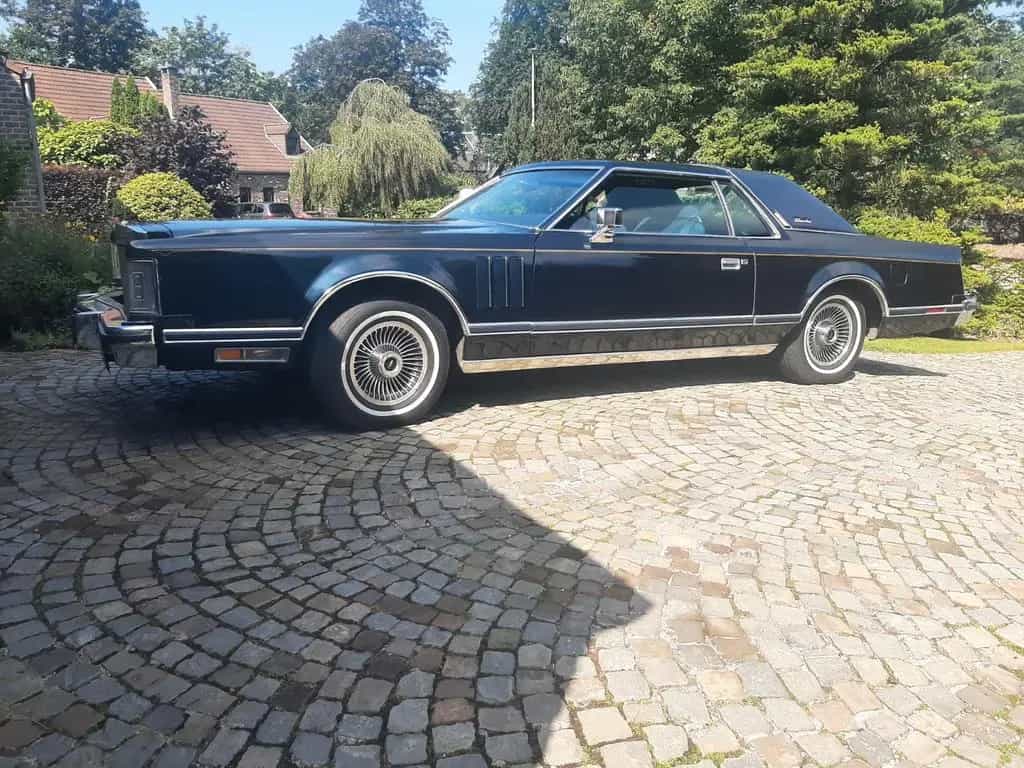 Lincoln Continental 09/1979-photo-2