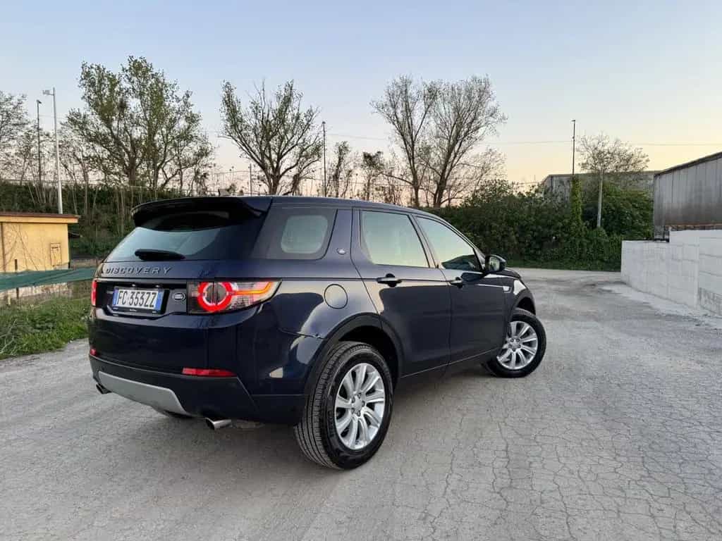 Land Rover Discovery Sport 2.0 TD4 180 CV 05/2016-photo-3
