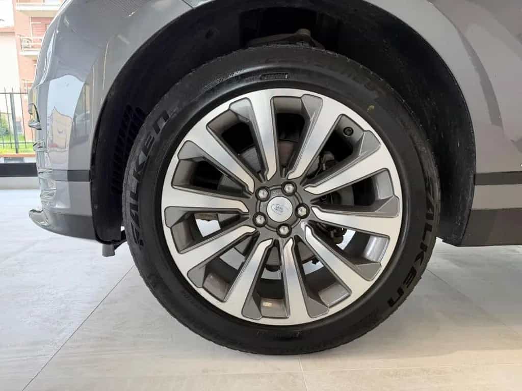 Land Rover Range Rover Rover Velar 2.0D I4 240 CV R-Dynamic HSE 02/2018-photo-8