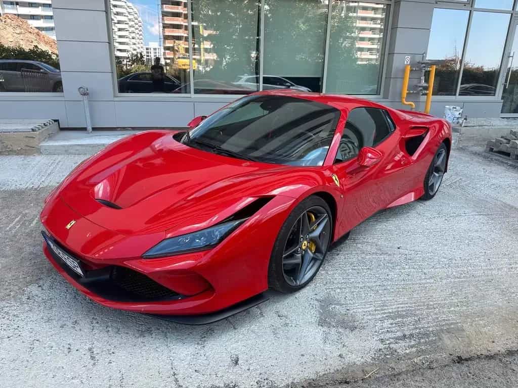 Ferrari F8 Spider 05/2022-photo-1