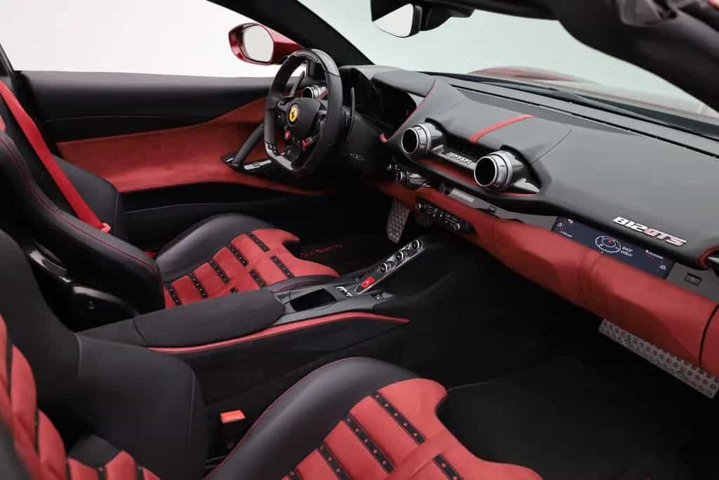 Ferrari 812 GTS - Rubino Micalizzato - FERRARI HAMBURG 05/2023-photo-30