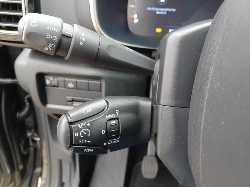 Citroën C5 Aircross 1.2 Plus 01/2024-photo-17
