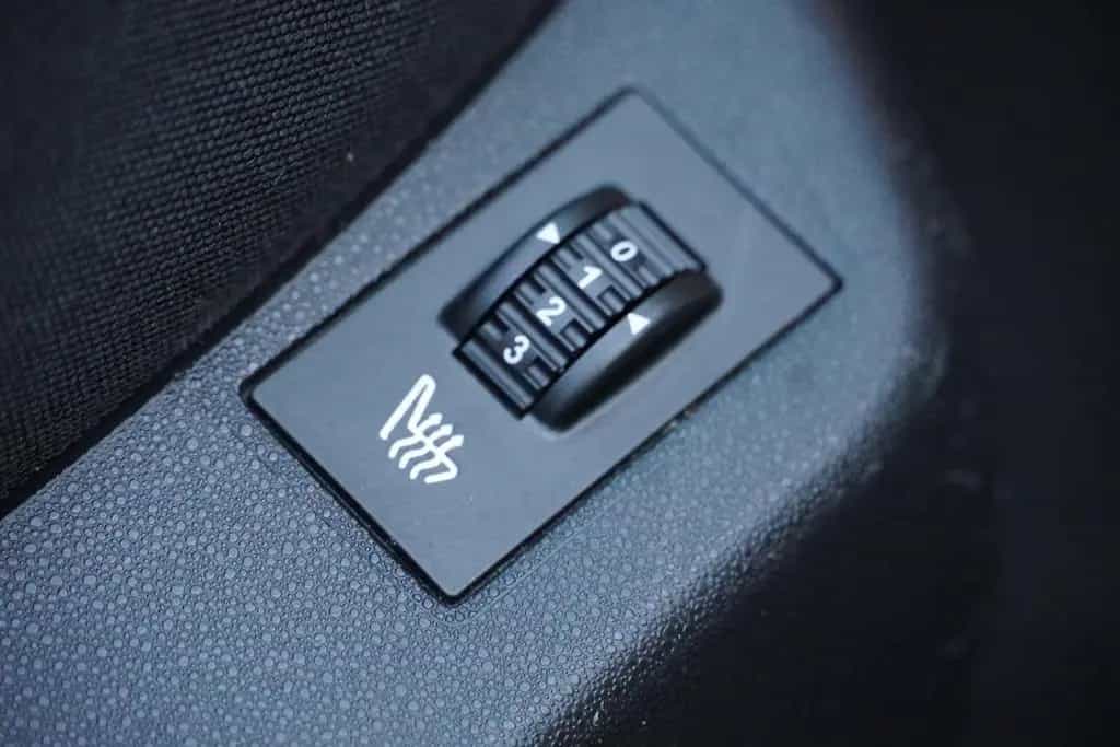 DS Automobiles DS4 Automatik *SHZ* *LED* *AHK* TEMP* 04/2016-photo-16