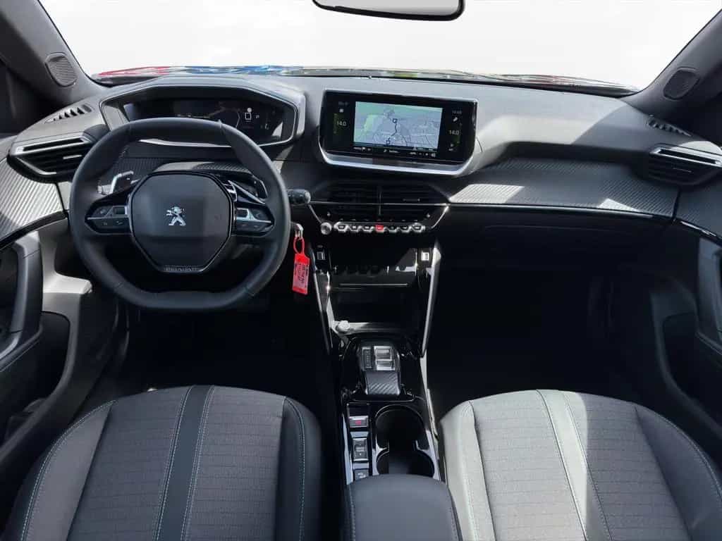 Peugeot 2008 Allure Pack PT130 EAT8 Kamera PDC SHZ CarPl 04/2023-photo-7