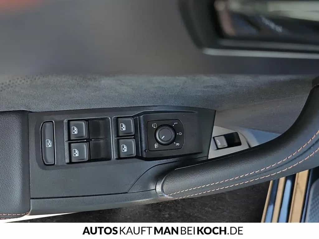 Cupra Leon Sportstourer 1.5 eTSI DSG LED NAVI DAB 03/2025-photo-19