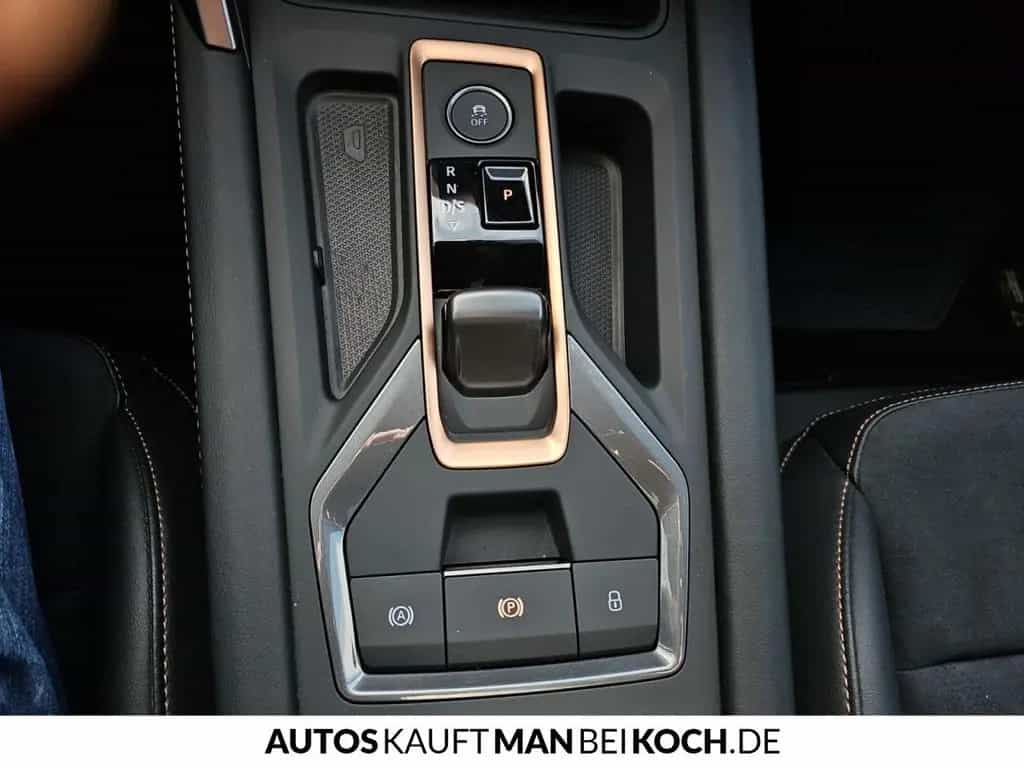 Cupra Leon Sportstourer 1.5 eTSI DSG LED NAVI DAB 03/2025-photo-31