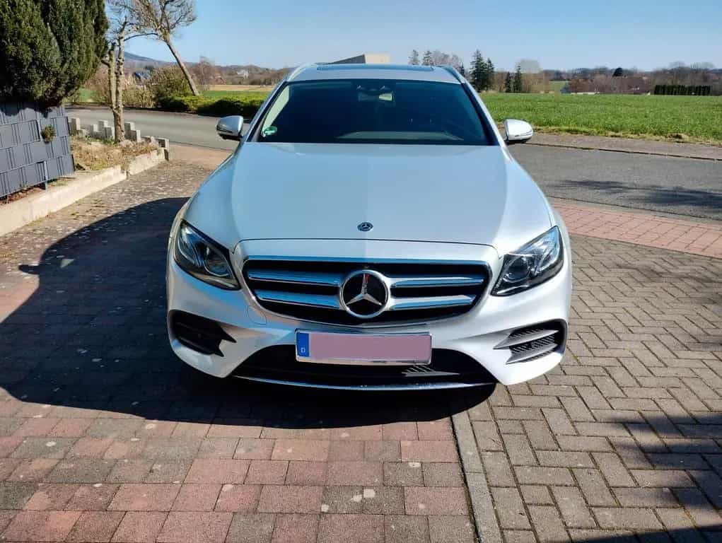 Mercedes-Benz E 400 4MATIC T AMG Line Autom. AMG Line 09/2017-photo-2