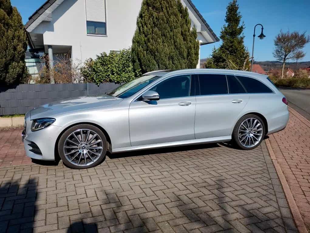 Mercedes-Benz E 400 4MATIC T AMG Line Autom. AMG Line 09/2017-photo-4