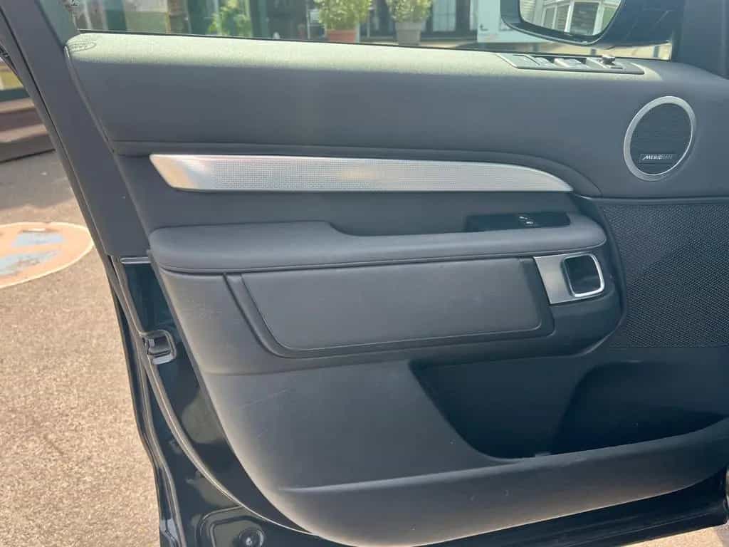 Land Rover Discovery 5 Landmark Edition SDV6*7Sitze 01/2020-photo-11