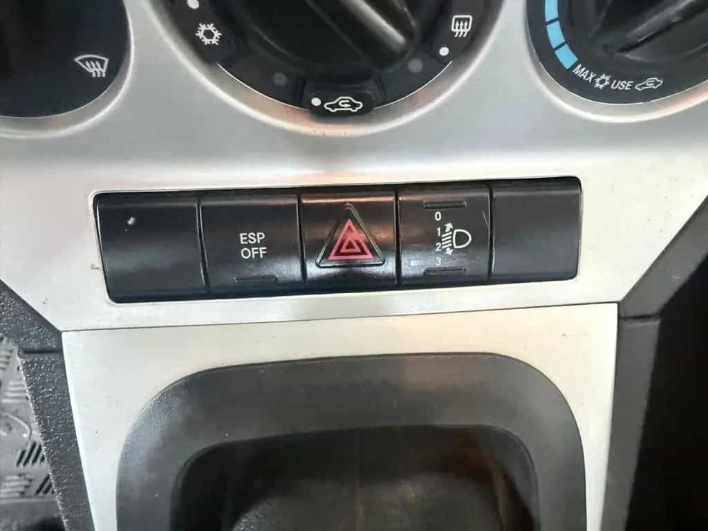 Dodge Caliber 2.0 Turbodiesel DPF SXT 09/2010-photo-12