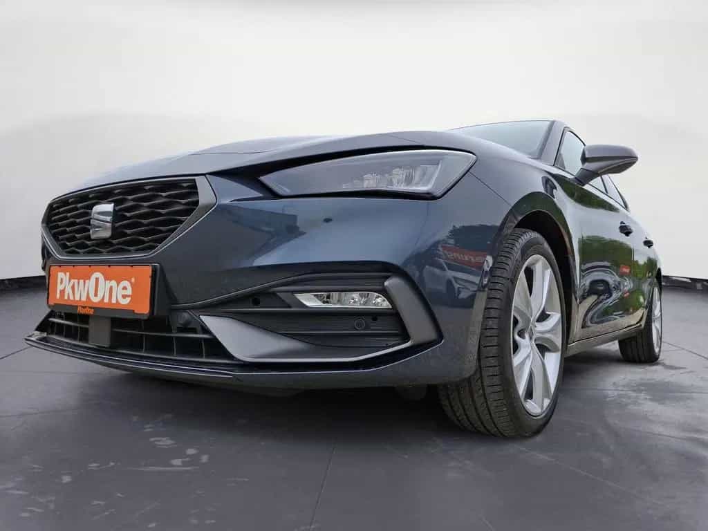 Seat Leon 1.5 eTSI FR PDC SHZ Spurhalteassistent PDC 02/2022-photo-11